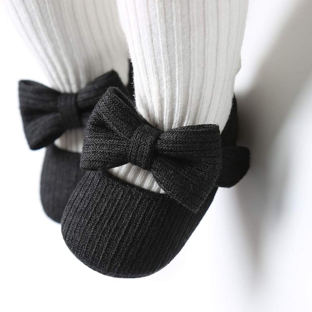 NWT Black Knit Baby Mary Jane Shoes with Bow 0-6 Months